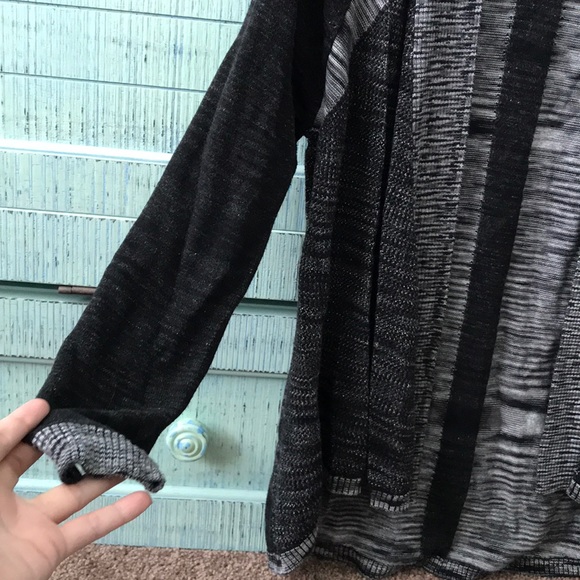 Cardigan - Picture 2 of 3